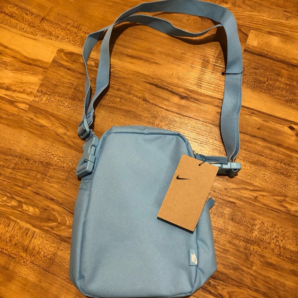 Nike Women’s Light Blue Crossbody Bag